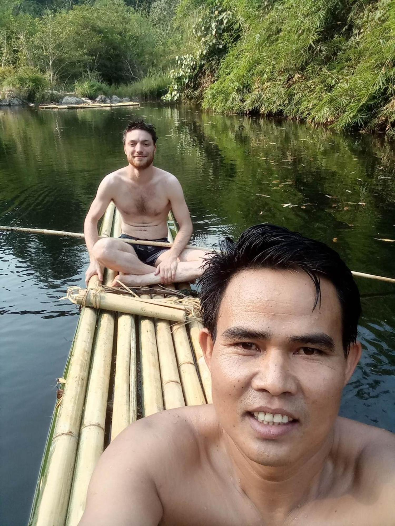 Bee Bee'S Chalets Home Stay And Trekking Banlung Esterno foto