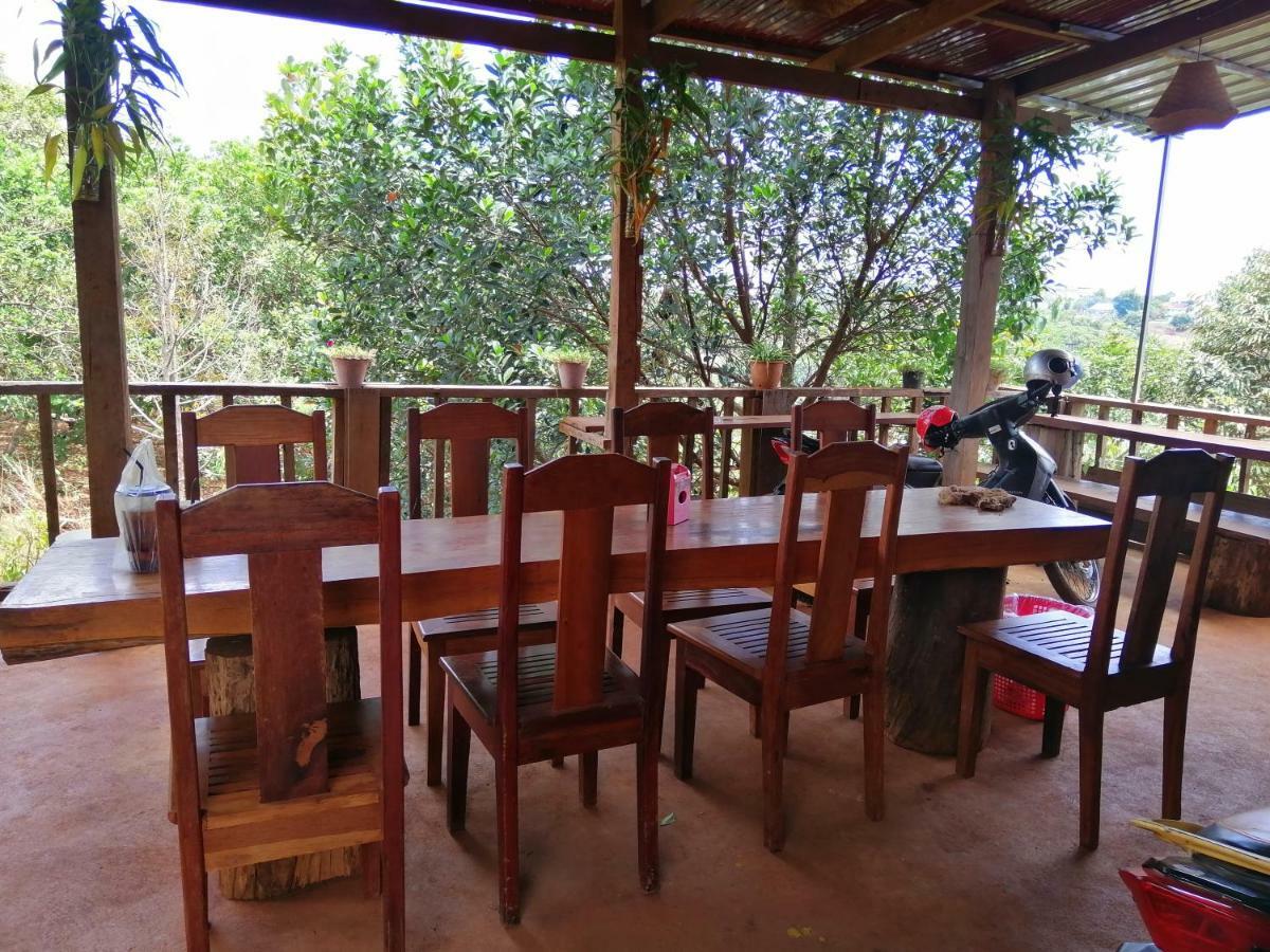 Bee Bee'S Chalets Home Stay And Trekking Banlung Esterno foto